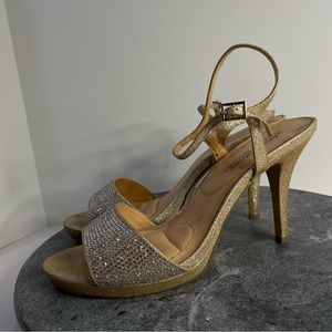 Badgley Mischka Heels American Glamour Gold Rhinestone Shoes 9